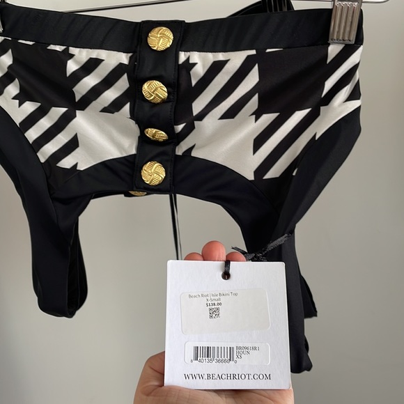 BEACH RIOT ISLE BIKINI TOP - Picture 7 of 9